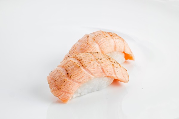 Grilled salmon nigiri